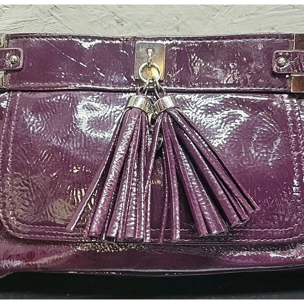 Victoria's Secret Cosmetic Bag Women Purple Vinyl Tasseled Clutch:‎ Bag only